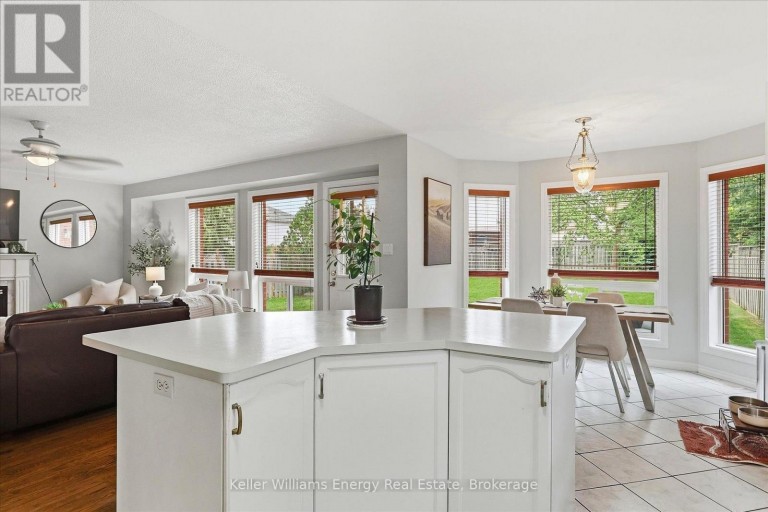 89 ROBERT ADAMS DRIVE, Clarington (Courtice), Ontario, L1E2G2