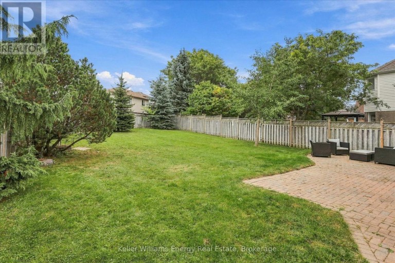 89 ROBERT ADAMS DRIVE, Clarington (Courtice), Ontario, L1E2G2