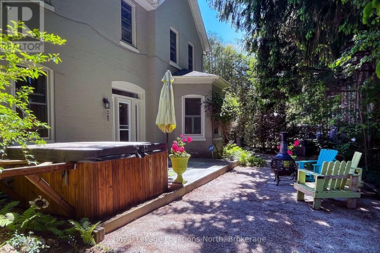 44 PARKVIEW AVENUE, Meaford, Ontario, N4L1E5