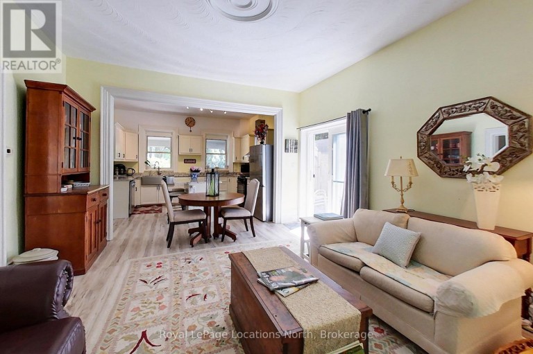 44 PARKVIEW AVENUE, Meaford, Ontario, N4L1E5