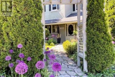 44 PARKVIEW AVENUE Meaford Ontario photo 2