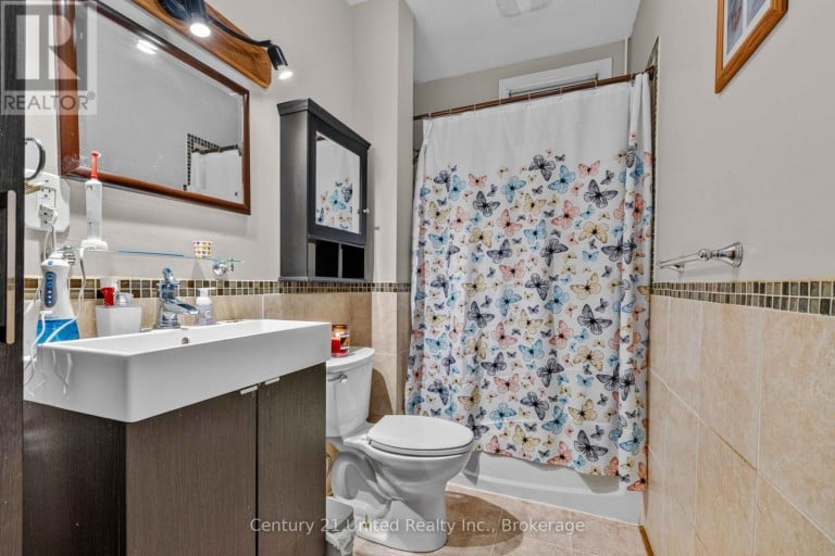 528 BRIOUX AVENUE, Peterborough (Otonabee Ward 1), Ontario, K9J4G7