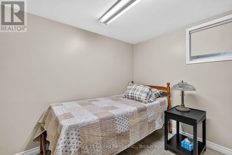 528 BRIOUX AVENUE, Peterborough (Otonabee Ward 1), Ontario, K9J4G7