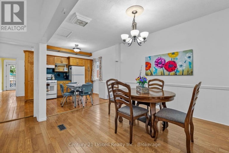 528 BRIOUX AVENUE, Peterborough (Otonabee Ward 1), Ontario, K9J4G7