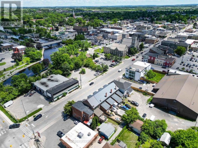 63 WILLIAM STREET N, Kawartha Lakes (Lindsay), Ontario, K9V4A3