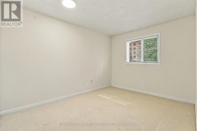31 - 1625 PURSER STREET London East (East D) Ontario photo 27