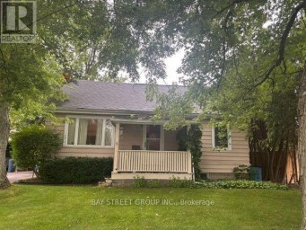 320 STEWART STREET Newmarket (Gorham-College Manor) Ontario photo 1