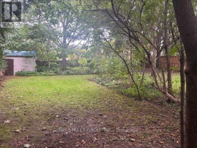320 STEWART STREET, Newmarket (Gorham-College Manor), Ontario, L3Y3M6