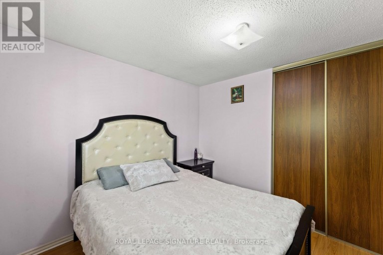 112 KINGSWOOD DRIVE, Brampton (Madoc), Ontario, L6V2W3