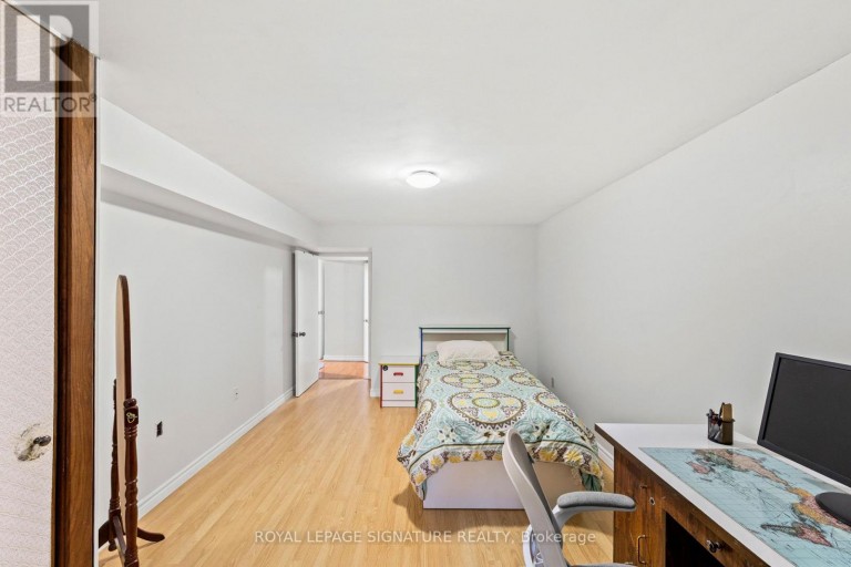 112 KINGSWOOD DRIVE, Brampton (Madoc), Ontario, L6V2W3