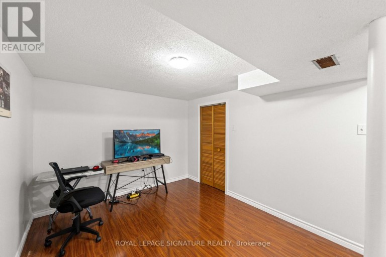 112 KINGSWOOD DRIVE, Brampton (Madoc), Ontario, L6V2W3