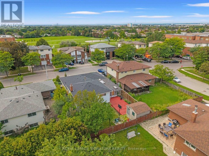 112 KINGSWOOD DRIVE, Brampton (Madoc), Ontario, L6V2W3