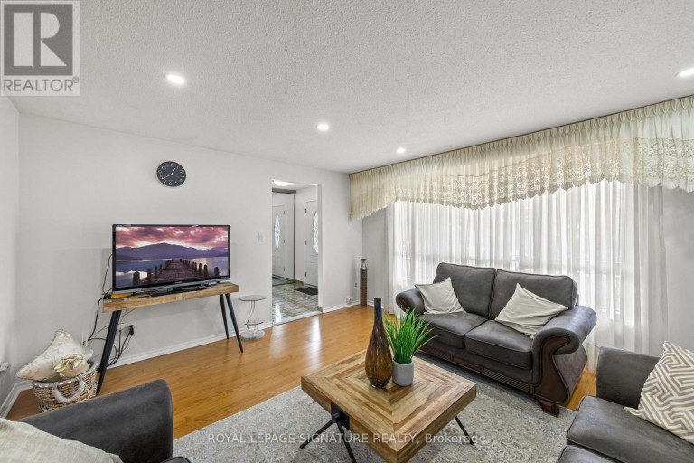 112 KINGSWOOD DRIVE, Brampton (Madoc), Ontario, L6V2W3