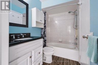 77 STEWART MACLAREN ROAD Halton Hills (Georgetown) Ontario photo 25