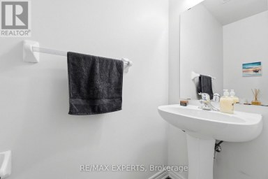 5 PARROTTA DRIVE Toronto (Humberlea-Pelmo Park) Ontario photo 14