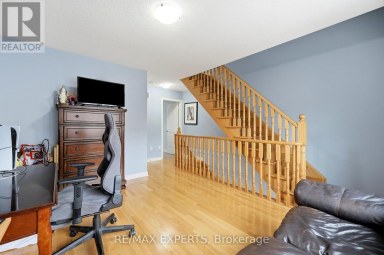 5 PARROTTA DRIVE Toronto (Humberlea-Pelmo Park) Ontario photo 19