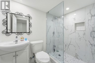 5 PARROTTA DRIVE Toronto (Humberlea-Pelmo Park) Ontario photo 23