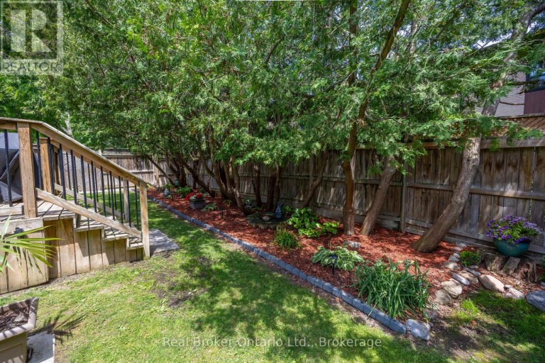 45 CENTRE STREET, Clarington (Bowmanville), Ontario, L1C2Y2