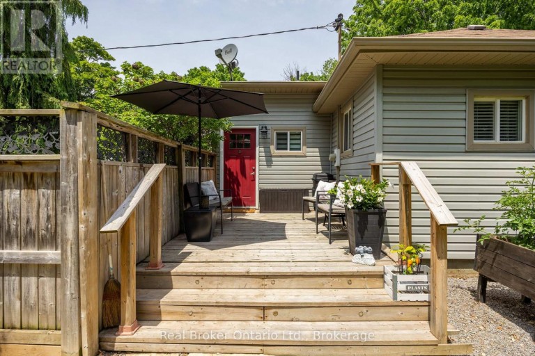 45 CENTRE STREET, Clarington (Bowmanville), Ontario, L1C2Y2