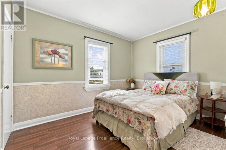 93 BAY DRIVE, Belleville (Belleville Ward), Ontario, K8N1B4