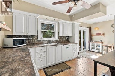 93 BAY DRIVE Belleville (Belleville Ward) Ontario photo 5
