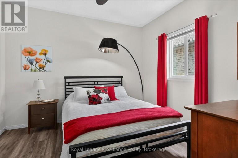 645 GOODWIN TERRACE, Peterborough (Monaghan Ward 2), Ontario, K9J0H6