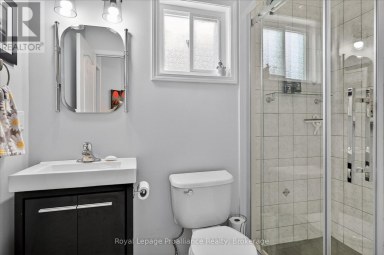 645 GOODWIN TERRACE Peterborough (Monaghan Ward 2) Ontario photo 18