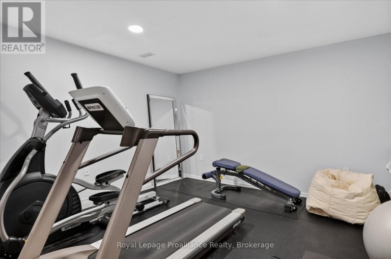 645 GOODWIN TERRACE, Peterborough (Monaghan Ward 2), Ontario, K9J0H6