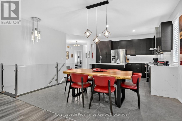645 GOODWIN TERRACE, Peterborough (Monaghan Ward 2), Ontario, K9J0H6