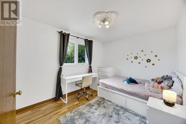 26 - 195 BARKER STREET, London East (East C), Ontario, N5Y1Y2