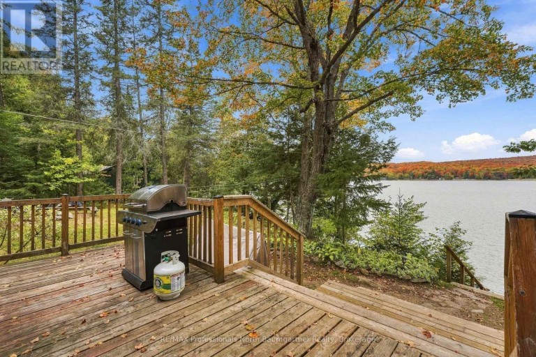 1015 HONEYSUCKLE DRIVE, Dysart et al (Harburn), Ontario, K0M1S0