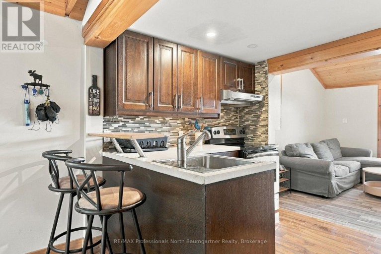 1015 HONEYSUCKLE DRIVE, Dysart et al (Harburn), Ontario, K0M1S0