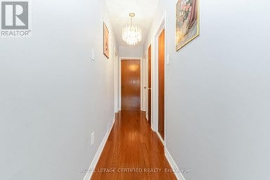 27 MILNER ROAD Brampton (Brampton East) Ontario photo 15