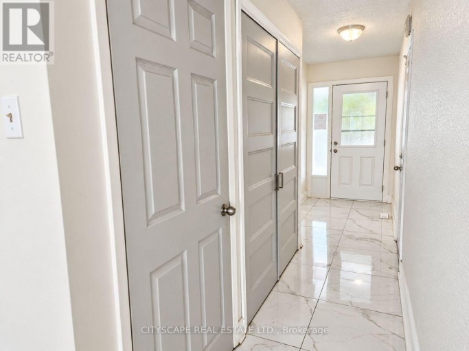 25 - 25 BARONWOOD COURT, Brampton (Brampton North), Ontario, L6V3H6