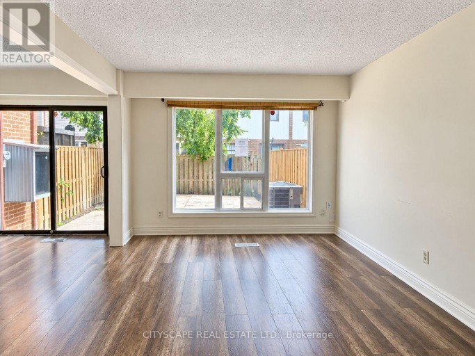 25 - 25 BARONWOOD COURT, Brampton (Brampton North), Ontario, L6V3H6