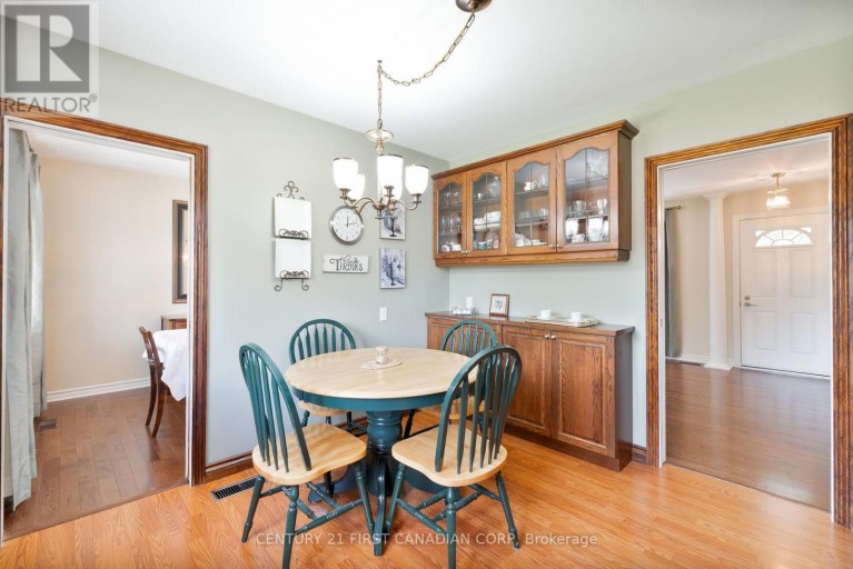 135 DOWNING CRESCENT, London South (South S), Ontario, N6C3C7