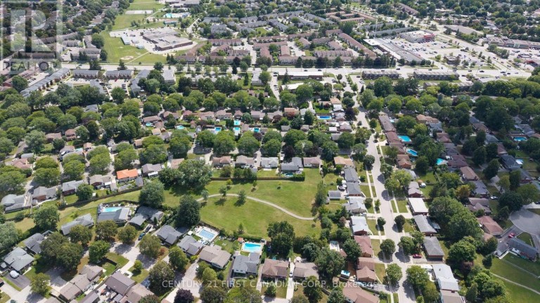 135 DOWNING CRESCENT, London South (South S), Ontario, N6C3C7