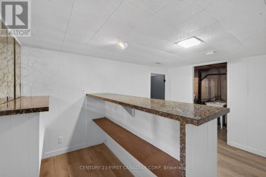 354 BASE LINE ROAD W London South (South D) Ontario photo 32