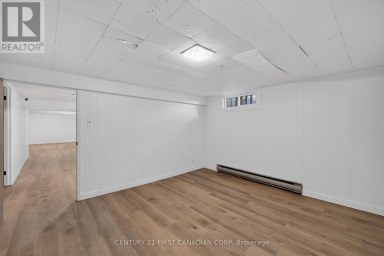 354 BASE LINE ROAD W London South (South D) Ontario photo 36