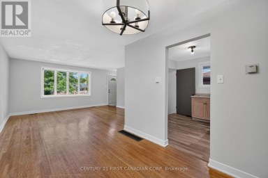 354 BASE LINE ROAD W London South (South D) Ontario photo 6