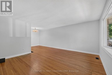 354 BASE LINE ROAD W London South (South D) Ontario photo 9