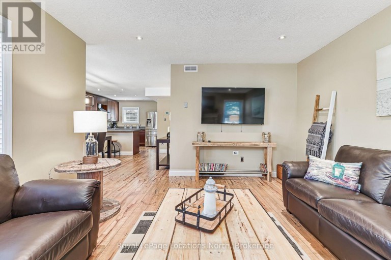 1 - 820 SUNCREST CIRCLE, Collingwood, Ontario, L9Y5C7