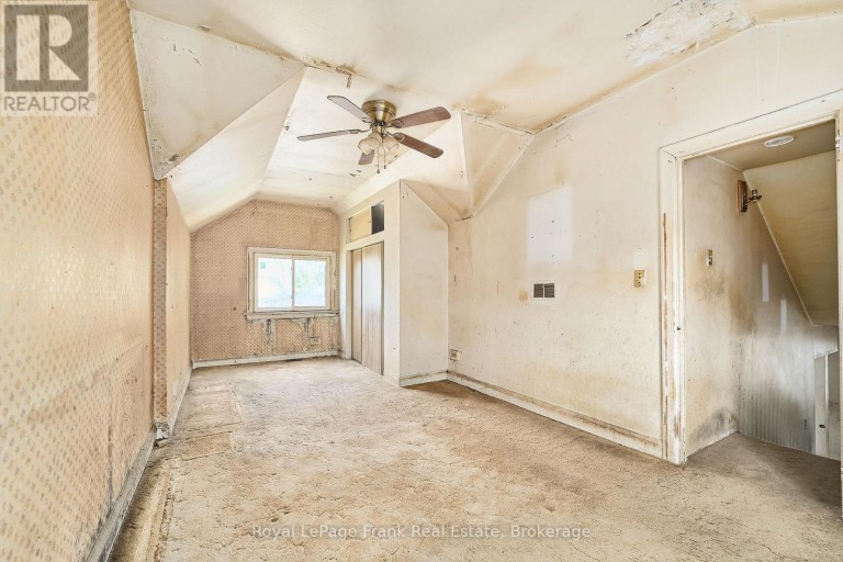 203 WILLIAM STREET, Toronto (Weston), Ontario, M9N2H2
