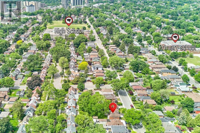 203 WILLIAM STREET, Toronto (Weston), Ontario, M9N2H2