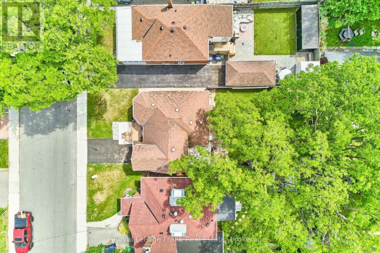 203 WILLIAM STREET, Toronto (Weston), Ontario, M9N2H2