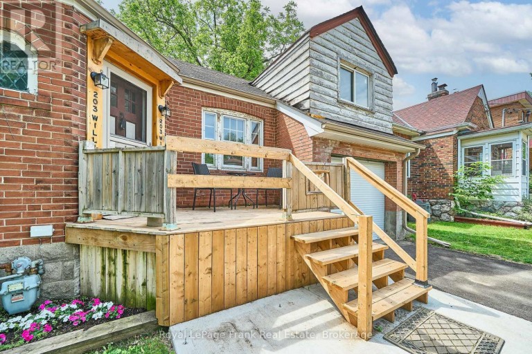 203 WILLIAM STREET, Toronto (Weston), Ontario, M9N2H2