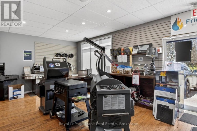 70 KING STREET E, Cobourg, Ontario, K9A1K9