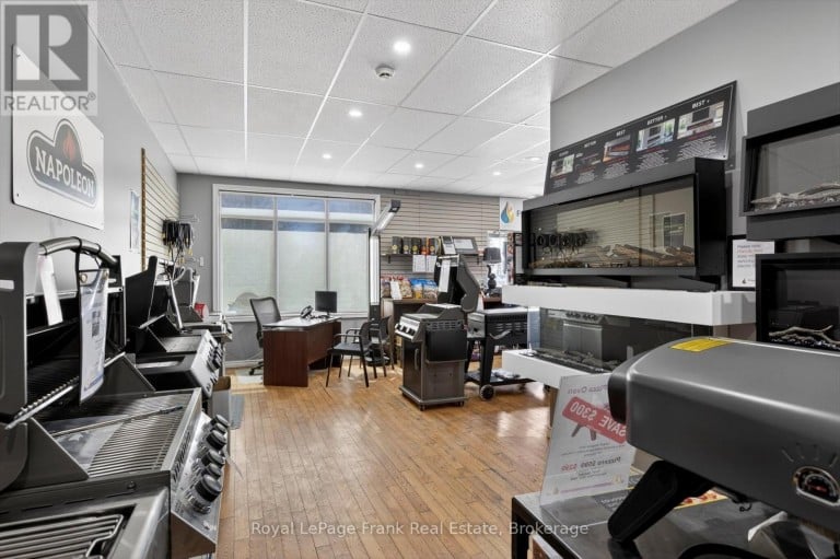 70 KING STREET E, Cobourg, Ontario, K9A1K9