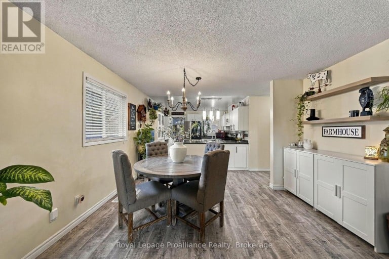 208 BYRON STREET, Quinte West (Trenton Ward), Ontario, K8V2Z1