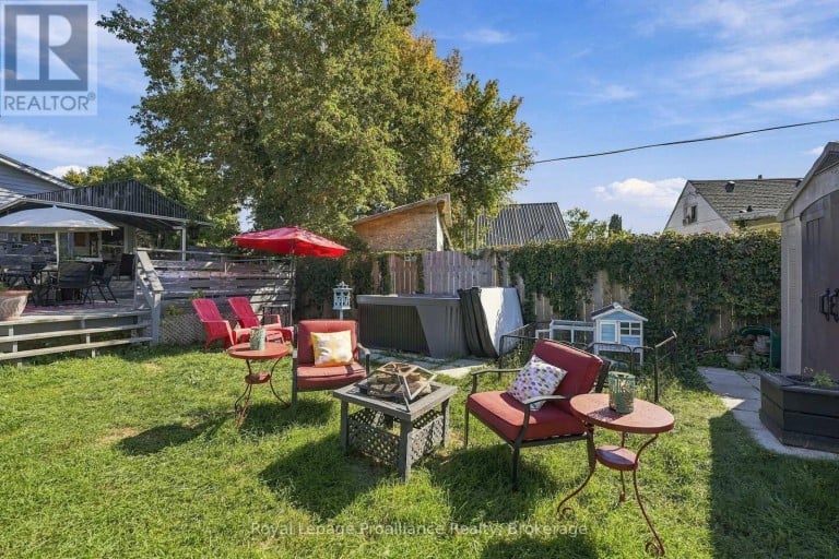 208 BYRON STREET, Quinte West (Trenton Ward), Ontario, K8V2Z1